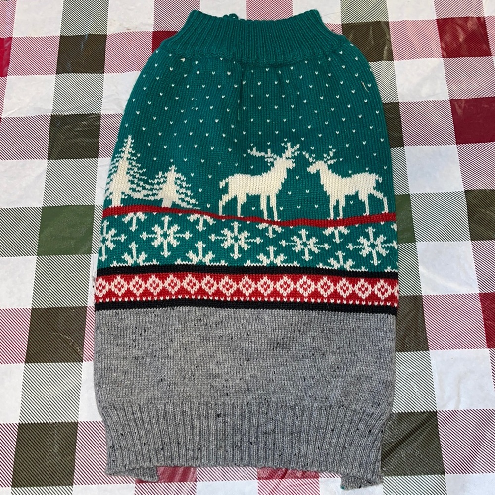 Holiday Tails Large Winter Decorative Sweater